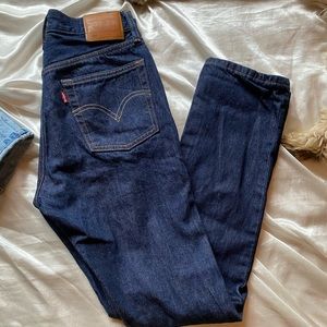 Levi’s dark wash jeans